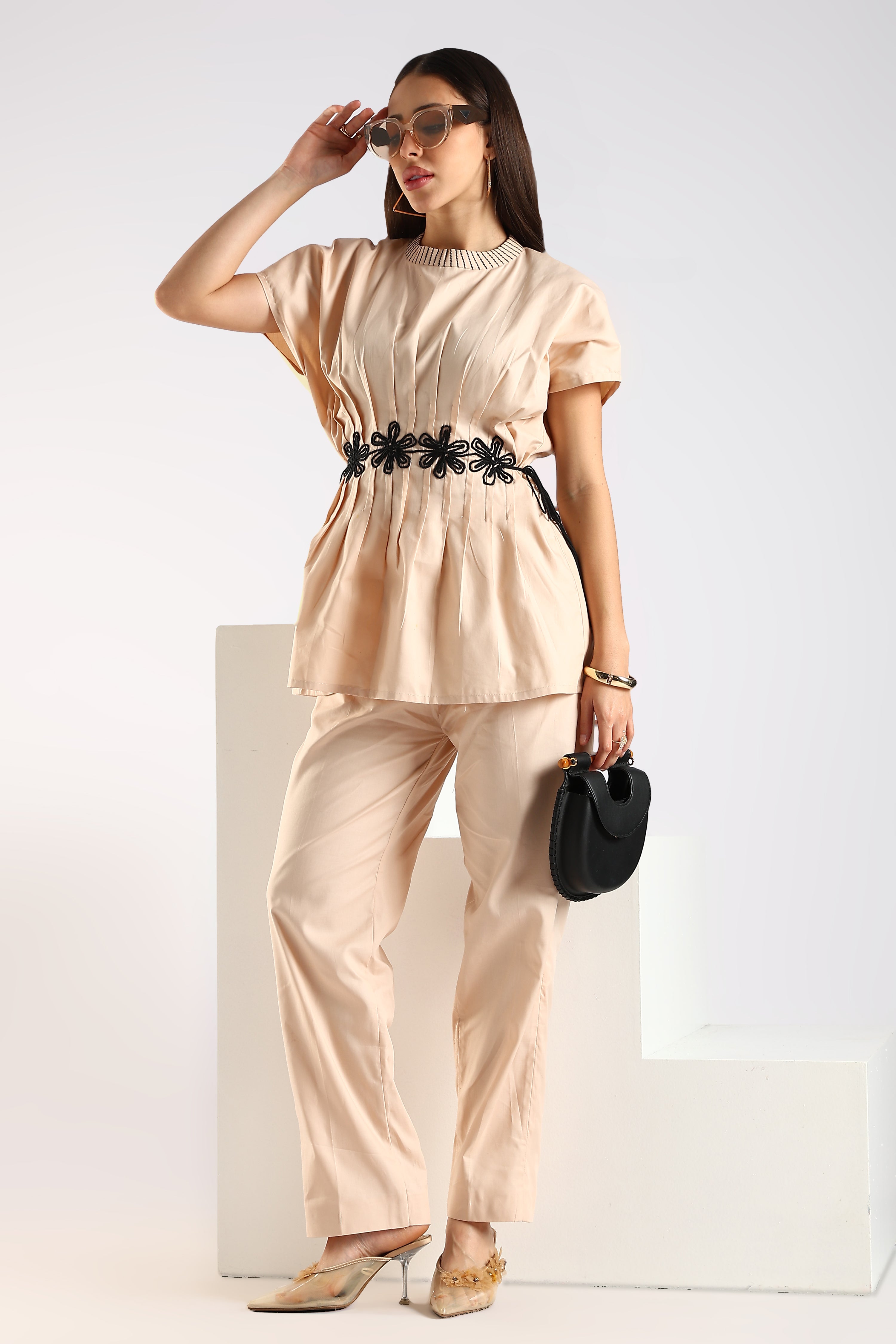 THE BLOSSOM BELT SET