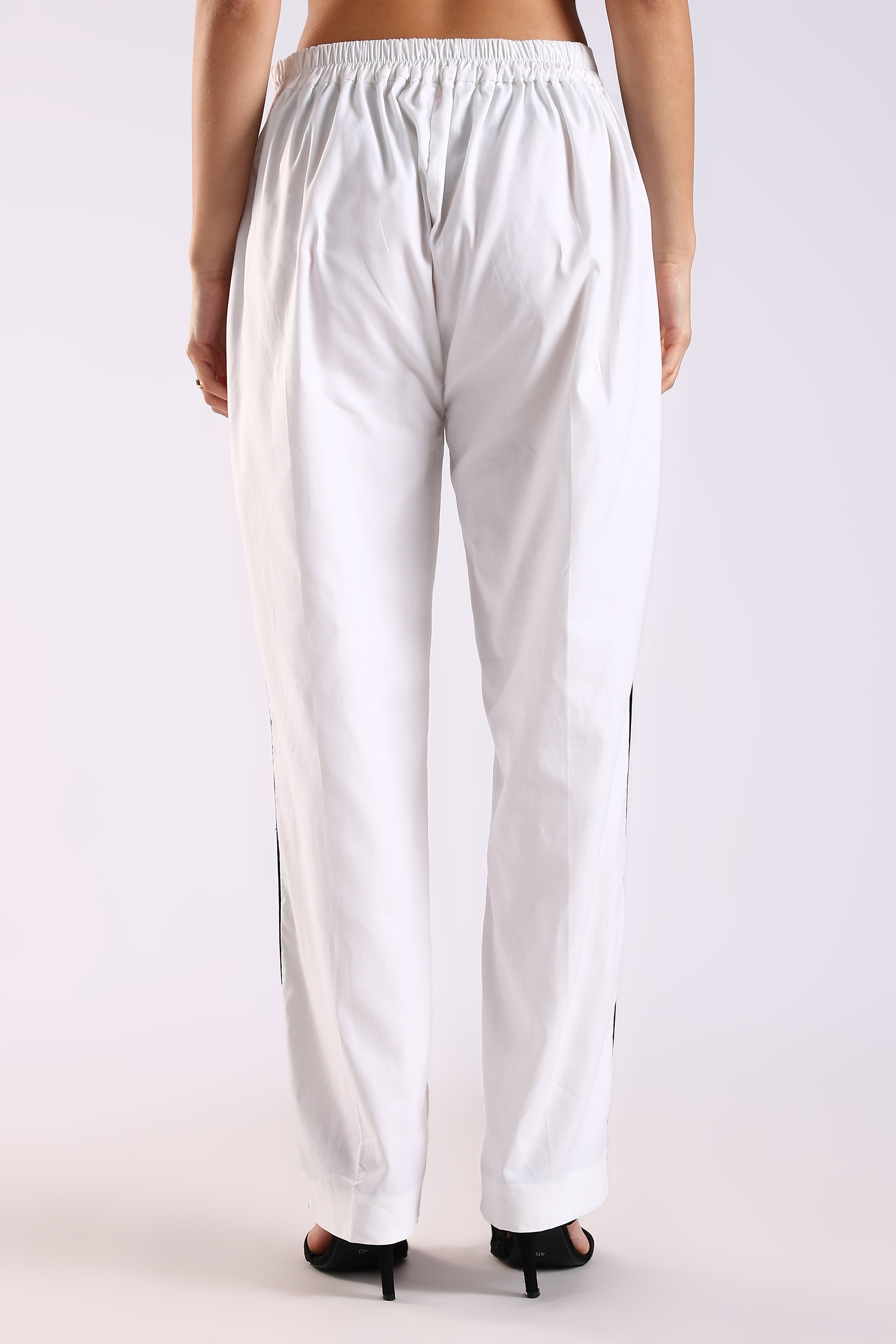 THE MONOCHROME BLOOM SET