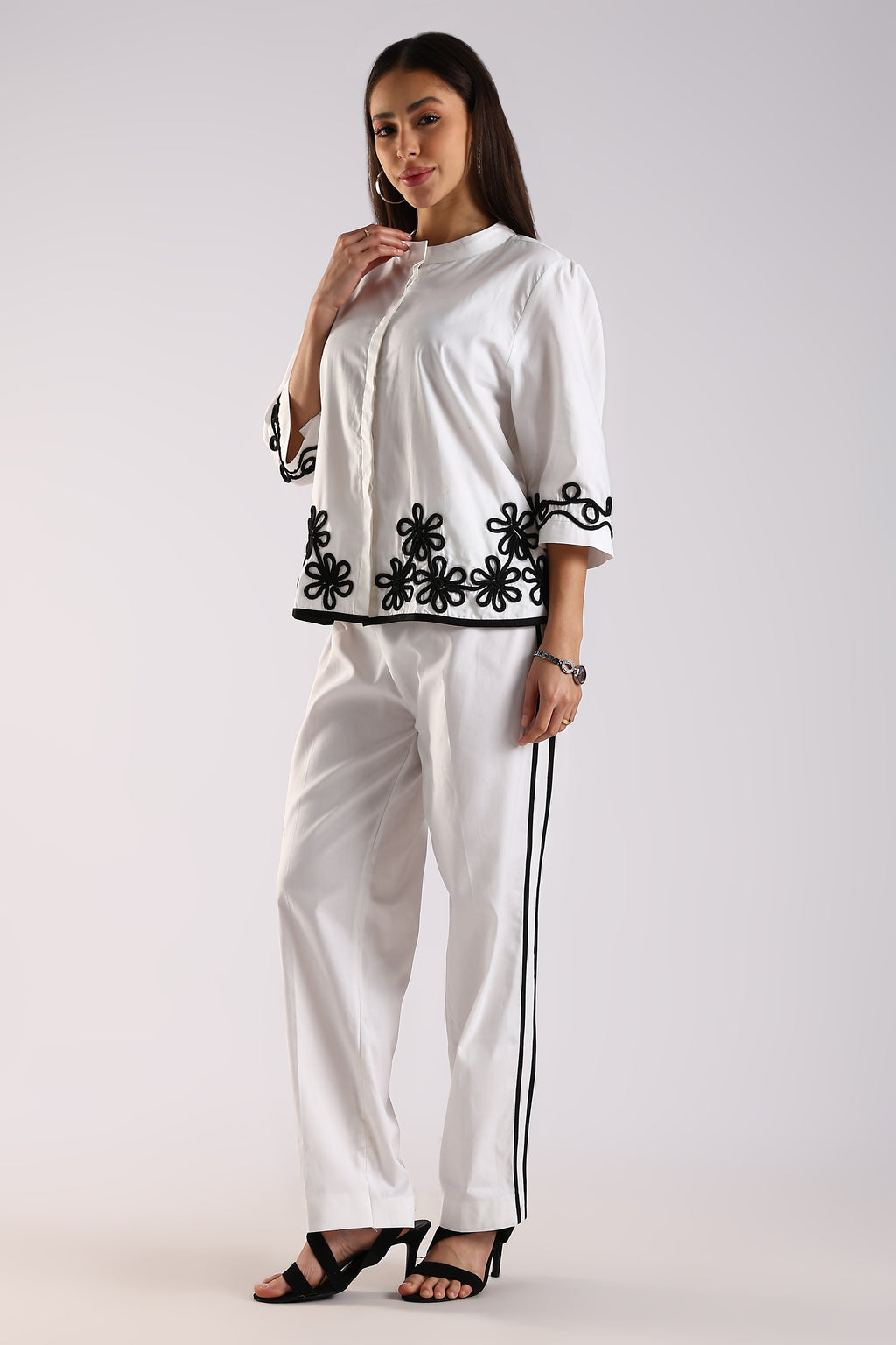 THE MONOCHROME BLOOM SET